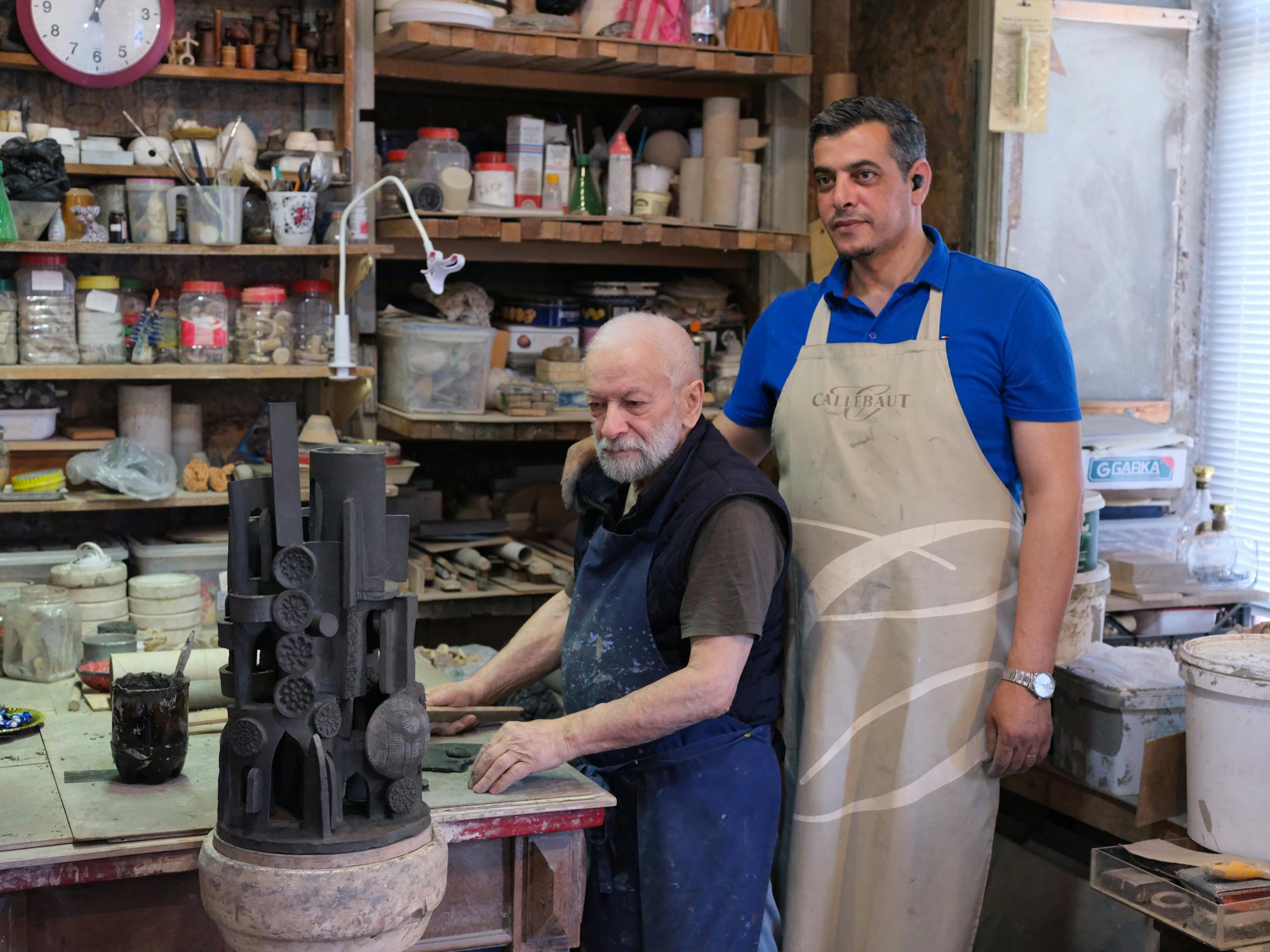 Relevo generacional en artesanía: 5 palancas para que tu oficio no muera contigo