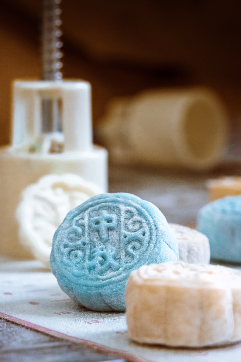 Artesano de cosmética natural en su taller