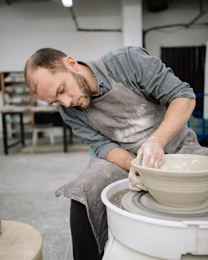 Antonio, taller cer&aacute;mico familiar